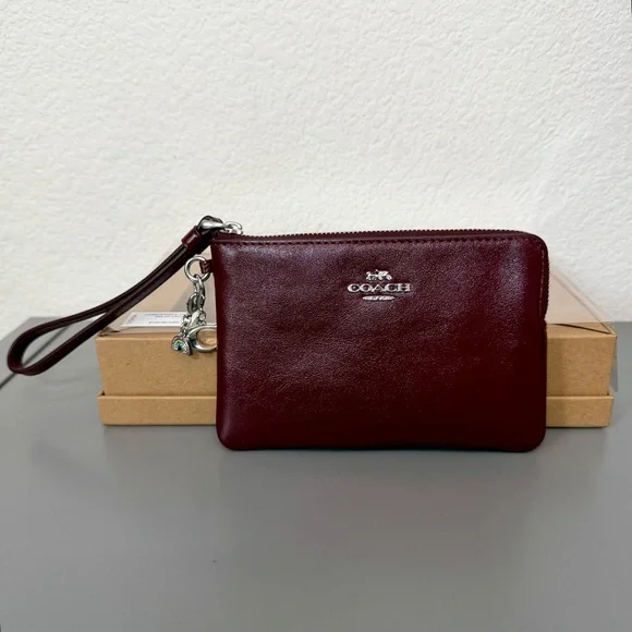 Coach Boxed Corner Zip Wristlet With Charms in Dark Wine Shiny Smooth Leather - Picture 3 of 9